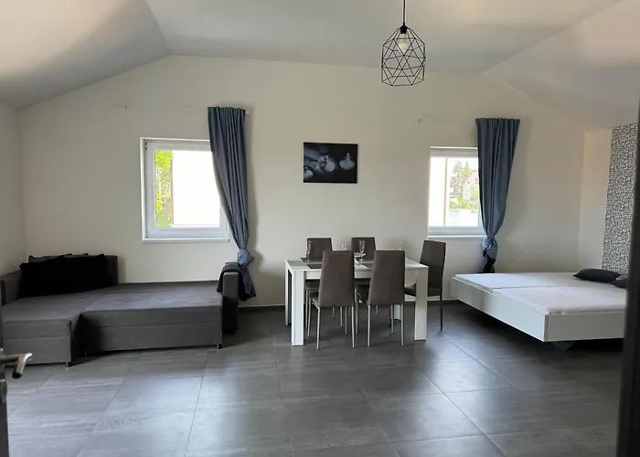 Apartman Byt 75M2 Klid Priroda Pro Rodinu